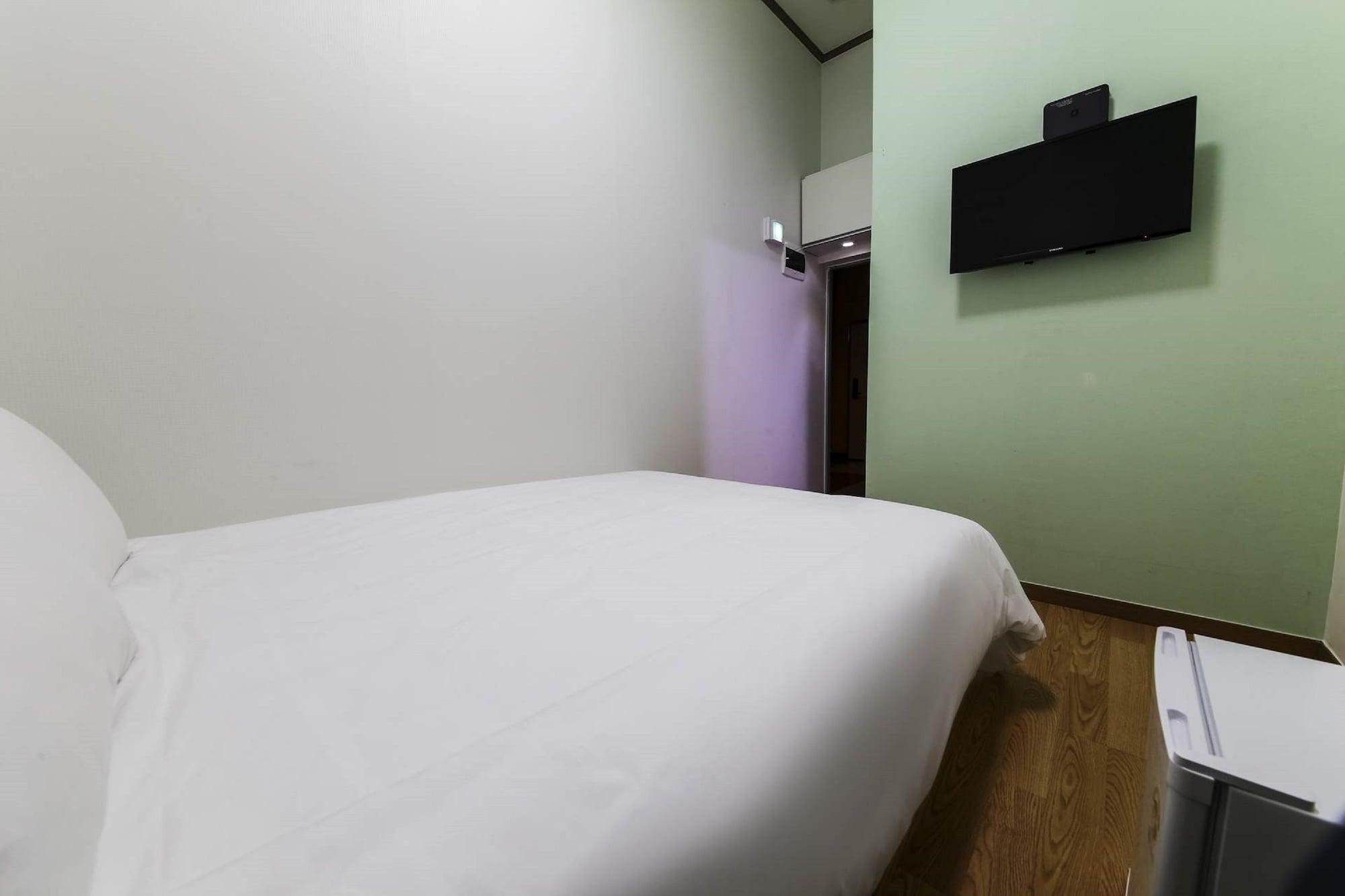 Hotel Joker Seoul Bagian luar foto