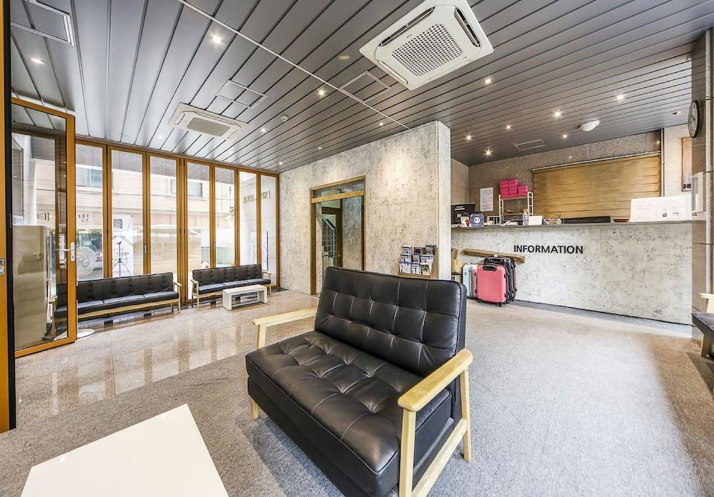 Hotel Joker Seoul Bagian luar foto
