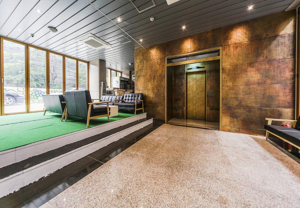 Hotel Joker Seoul Bagian luar foto