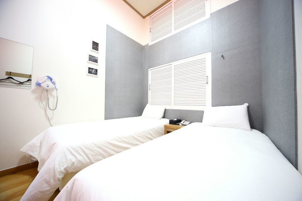 Hotel Joker Seoul Bagian luar foto