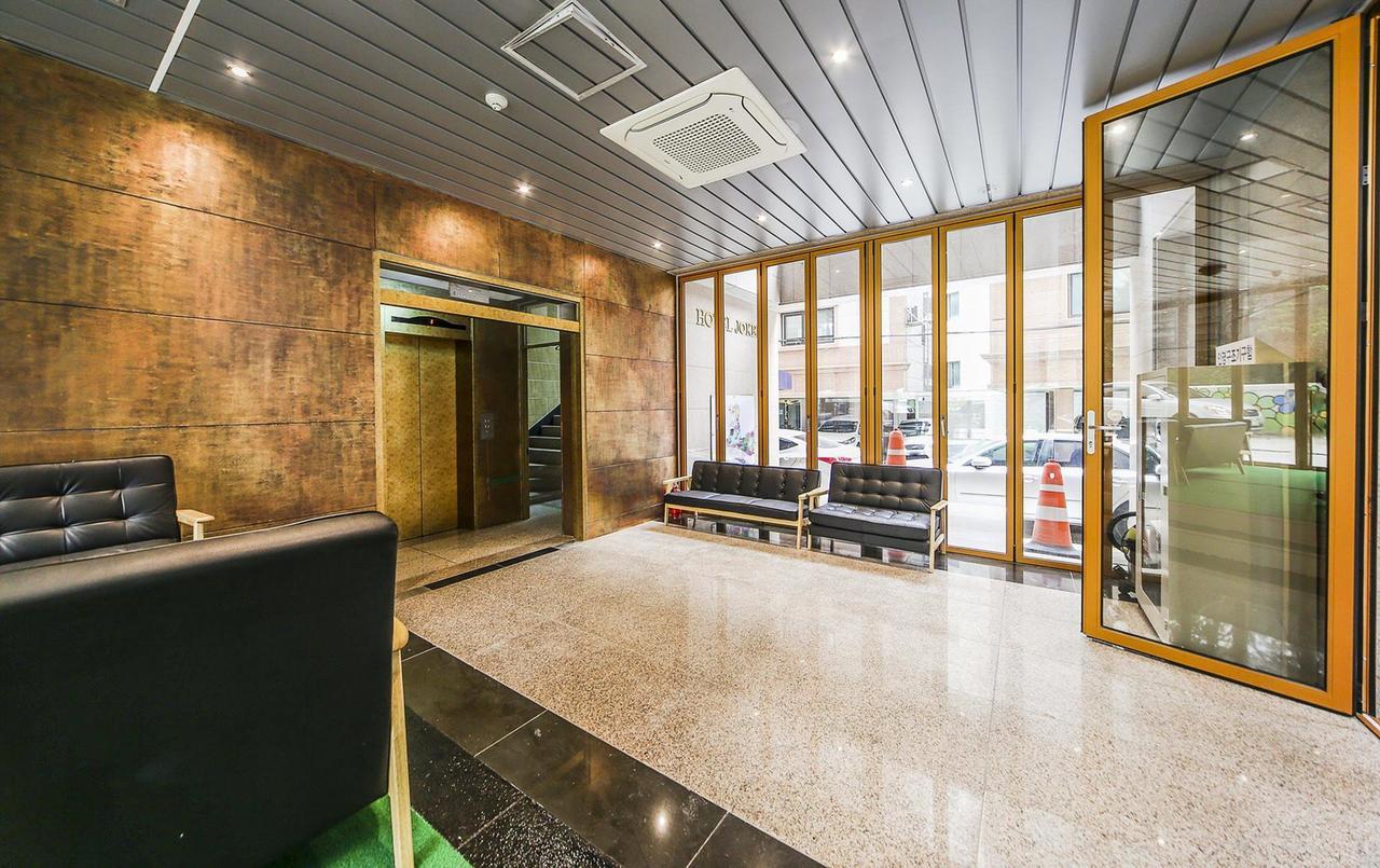 Hotel Joker Seoul Bagian luar foto